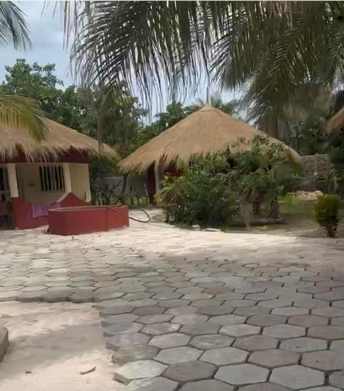 Abene Shudyma Lodge Abeme Luaran gambar